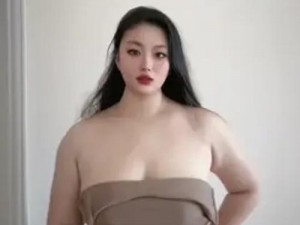 丰满妇女BBWBBWBBWBBW—丰满妇女 BBWBBWBBWBBW，她的身材为何如此迷人？