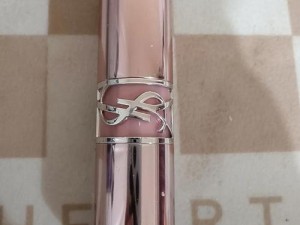 ysl水蜜桃86官方官网【ysl 水蜜桃 86 官方官网：带你领略水蜜桃的甜美与诱惑】